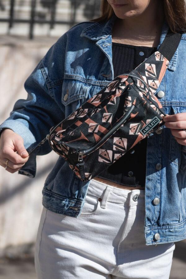 Riñonera Square RETRO BLACK