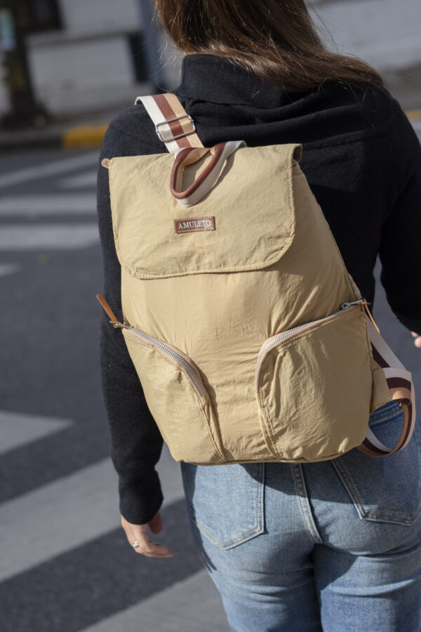 Mochila Street CAMEL
