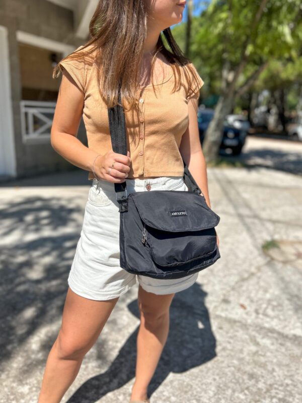 PREVENTA Bandolera Street NEGRA (entrega a partir del 1/5)